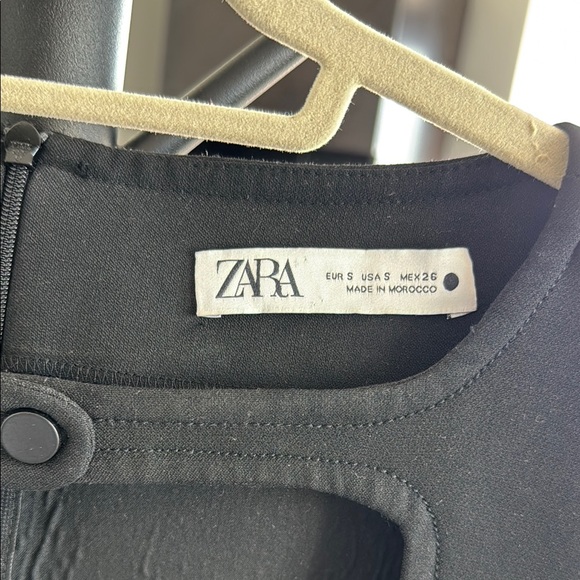 Zara Black Cutout Short Sleeve Dress - Picture 2 of 3
